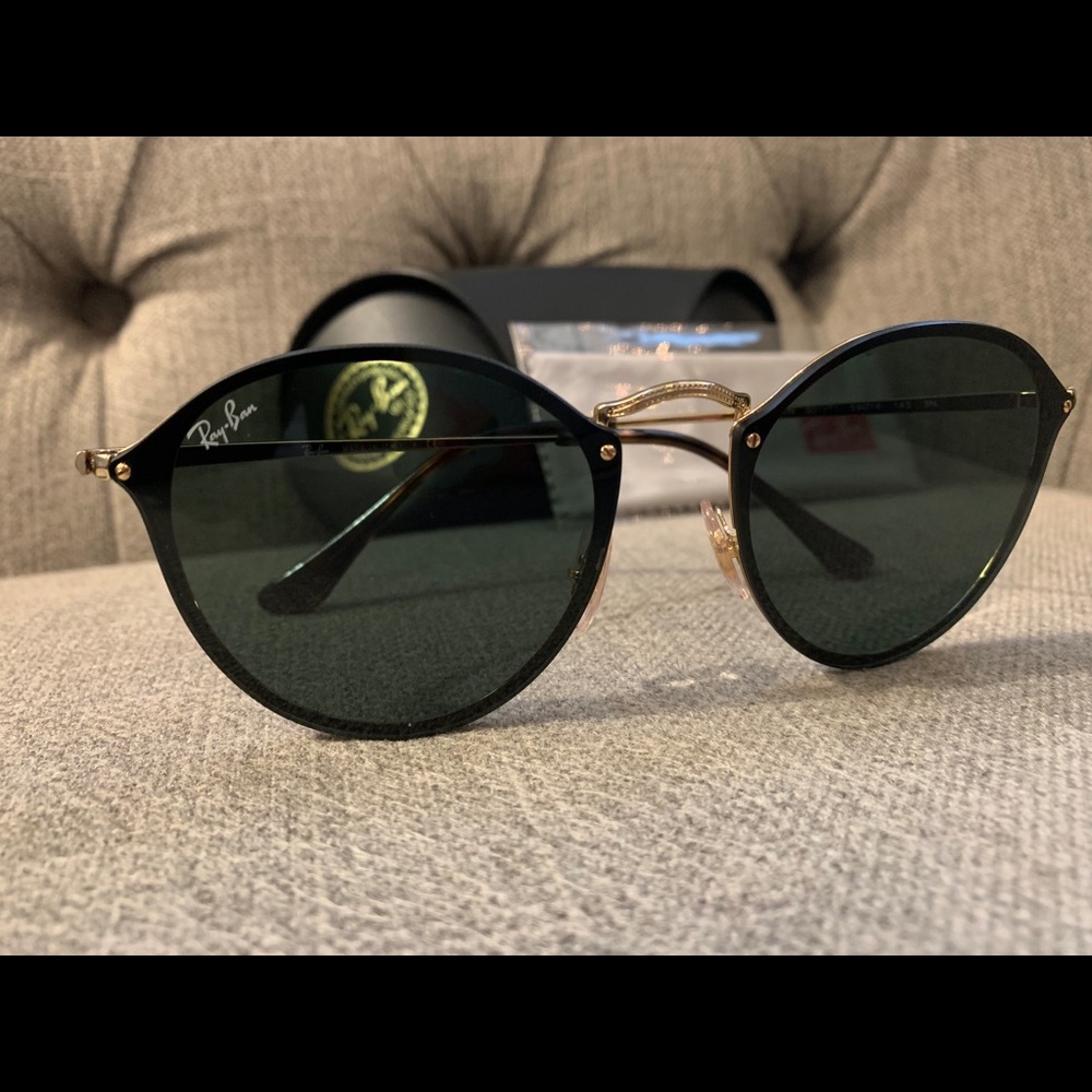 Ray-Ban Women’s Sunglasses- Gold Blaze Round